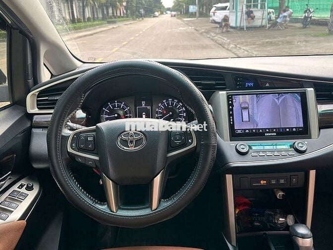 Toyota Innova 2019 2.0V - 57000 km