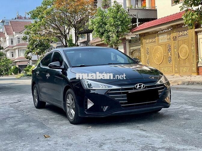 Hyundai Elantra 2019 1.6 AT - 100000 km