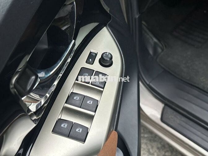 Toyota Innova 2019 2.0V - 57000 km