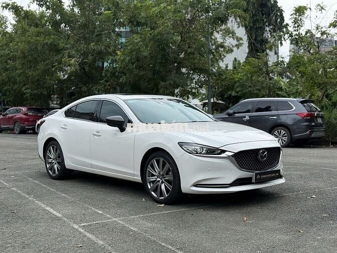 Mazda 6 2022 Signature Premium 2.5 AT - 16000 km
