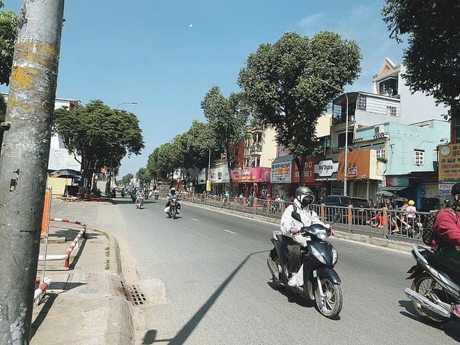 Nhà cho thuê Góc 2MT Gò Vấp, 6x15, 3 Tầng, 5PN, 5WC, 5ML, Giao ngay.