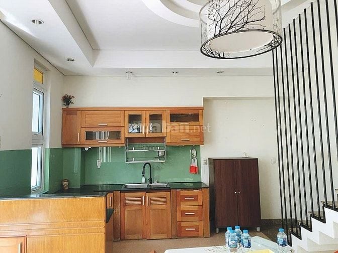 Nhà cho thuê Góc 2MT Gò Vấp, 6x15, 3 Tầng, 5PN, 5WC, 5ML, Giao ngay.