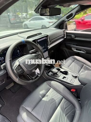 Ford Everest 2023 Titanium Plus 2.0L 4x4 AT