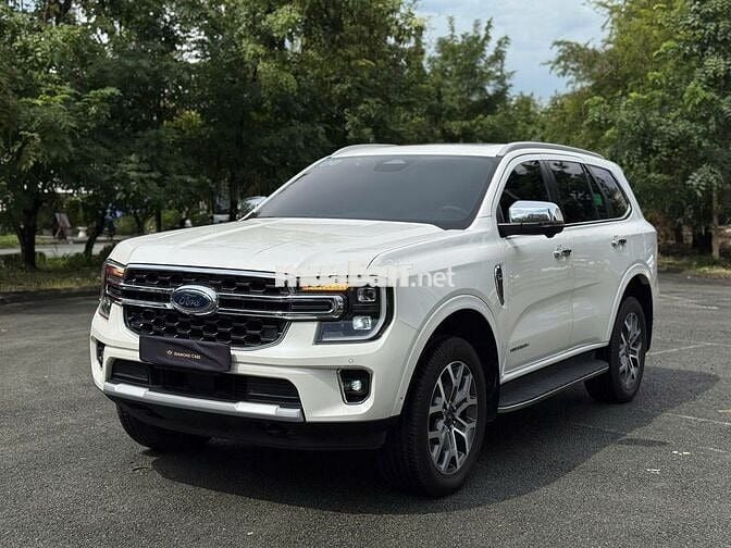 Ford Everest 2023 Titanium Plus 2.0L 4x4 AT