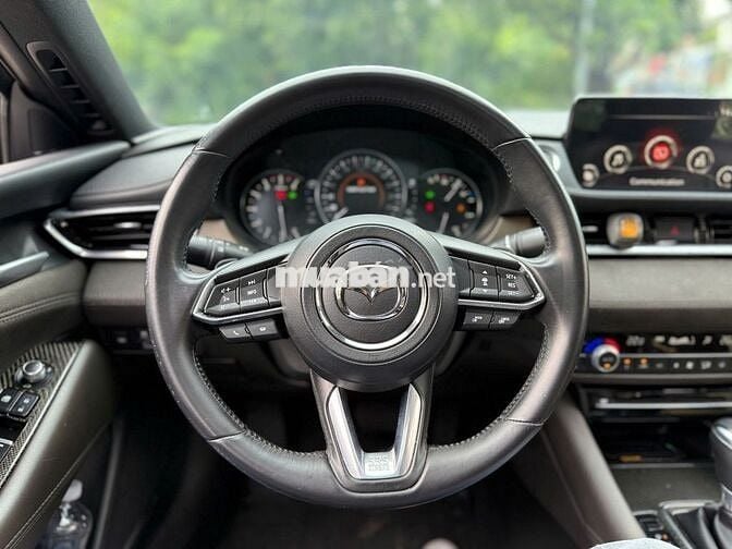 Mazda 6 2022 Signature Premium 2.5 AT - 16000 km