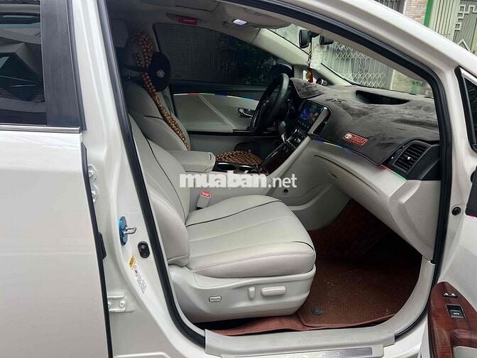 Toyota Venza 2009 Trắng - 96000km
