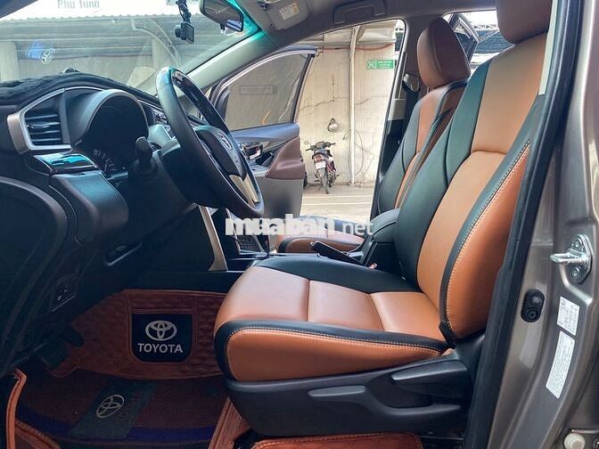 Toyota Innova 2023 G 2.0 AT - 9706 km