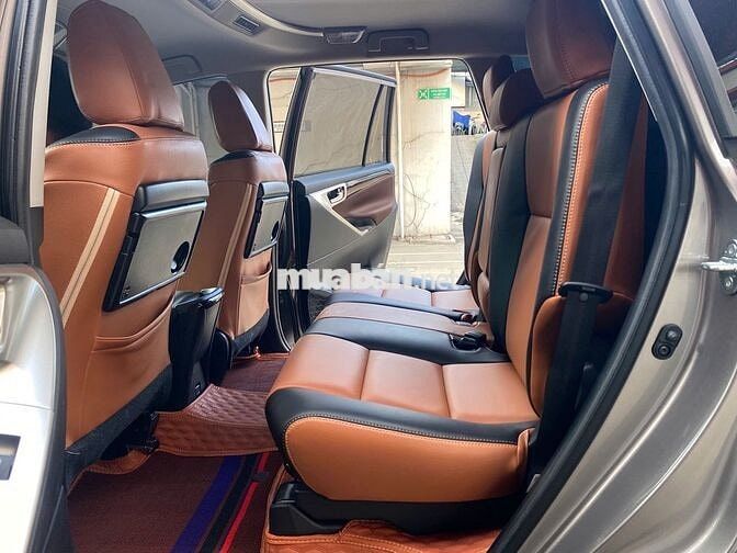 Toyota Innova 2023 G 2.0 AT - 9706 km