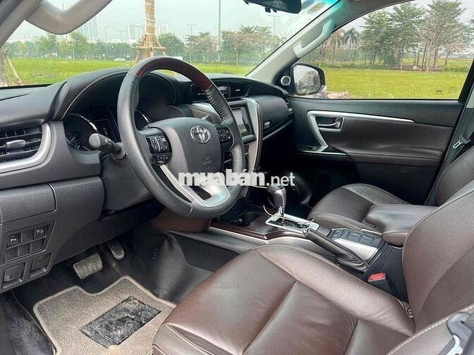 Toyota Fortuner 2019 4x2 Đen 36000 km