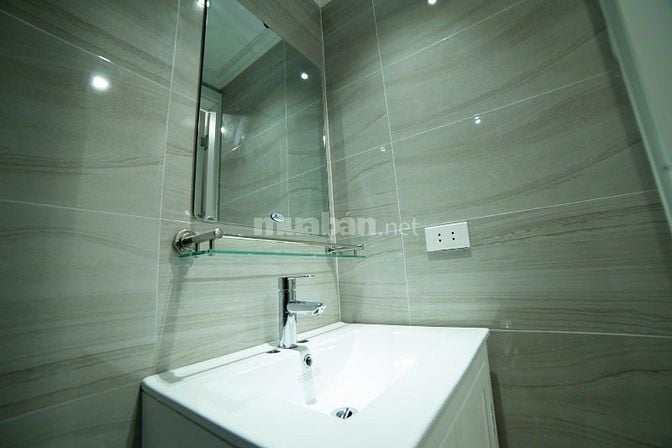 Nhà 4,5T đẹp ngõ Tôn Đức Thắng-Văn Miếu ngõ 2,5m cách Mp 60m dt 18m 