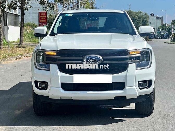 Ford Ranger XLS 1 Cầu 2024 48.000 km Trắng Hãng