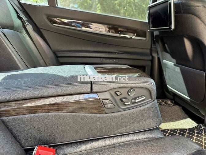 BMW 730i 2014 Đen