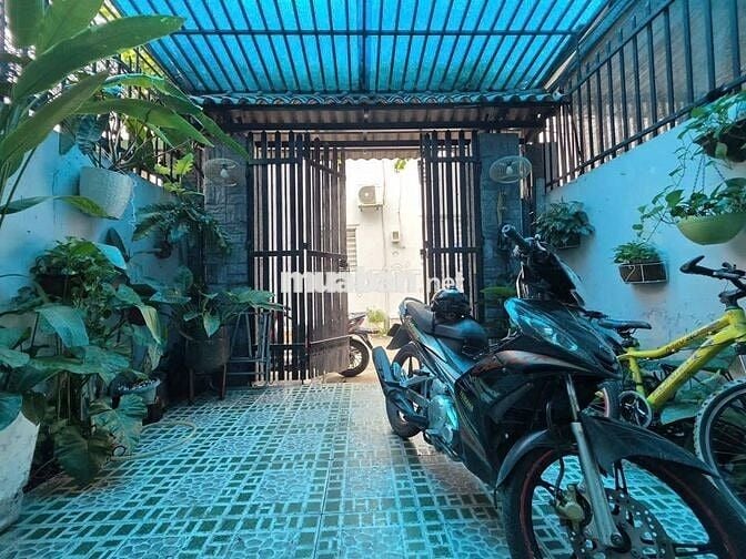 Bán nhà riêng tại Hiệp Bình Chánh, 6,6 tỷ, 65,9m2, 2PN + 2WC + 3 tầng