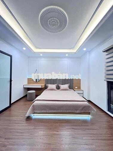 Lô Góc Ba Đình 50m2 - 4 Tầng KCBT - 5M Ra Phố - Ở Ngay - Giá 9 Tỷ