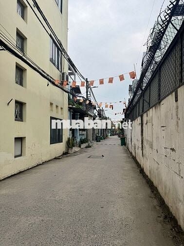 Bán nhà riêng tại Hiệp Bình Chánh, 6,6 tỷ, 65,9m2, 2PN + 2WC + 3 tầng