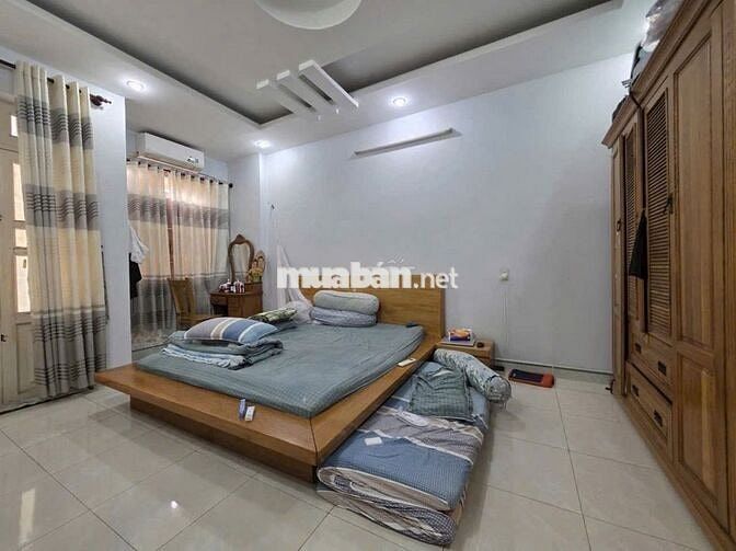 Bán nhà riêng tại Hiệp Bình Chánh, 6,6 tỷ, 65,9m2, 2PN + 2WC + 3 tầng