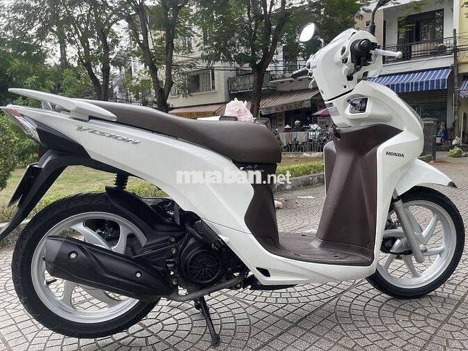 Honda Vision Trắng 17000 km