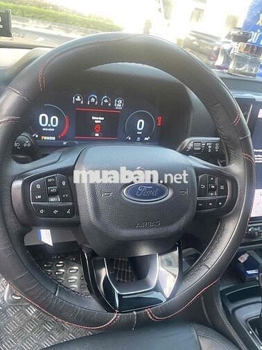 Ford Everest 2024 Titanium 2.0L 4x2 Siêu Cọp