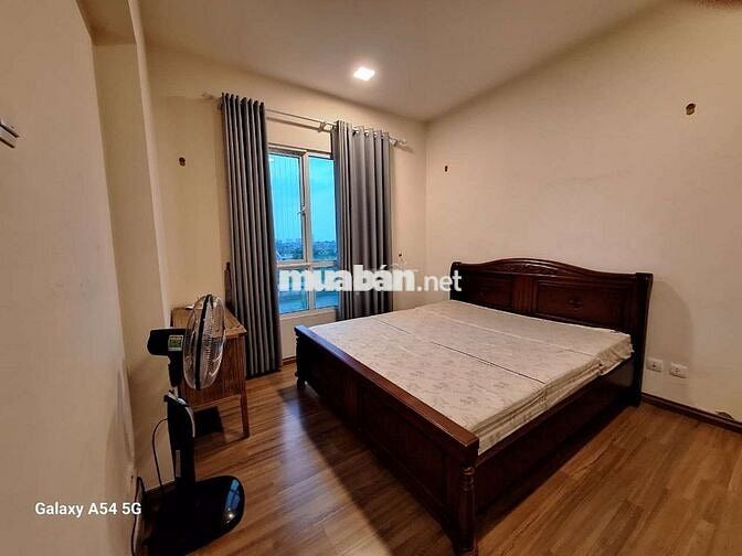 Cho thuê căn hộ chung cư 95m 2 ngủ 2 wc