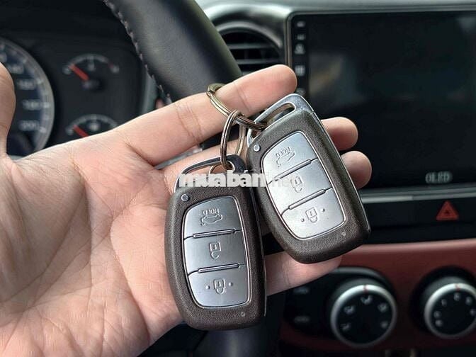 Hyundai Grand i10 2021 Sedan 1.2 AT - 36000 km