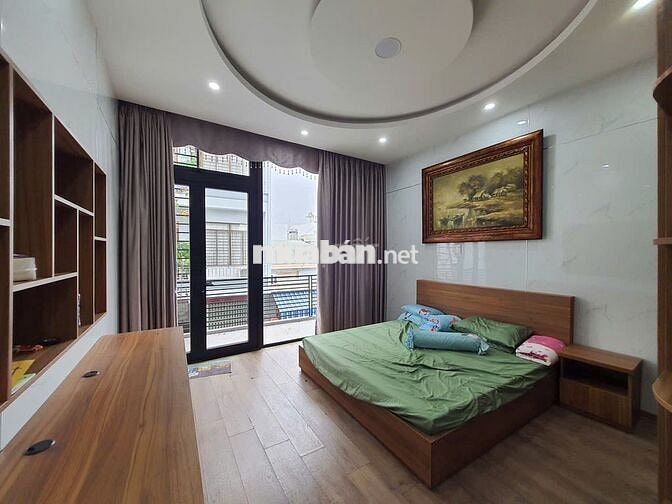 Cho thuê nhà 3 phòng ngủ, full máy sấy, lò nướng, máy rửa chén bát