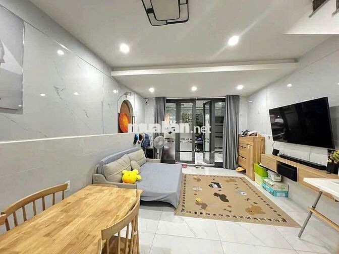 Siêu phẩm nhà 2 tầng trung tâm quận Hải Châu Đà Nẵng