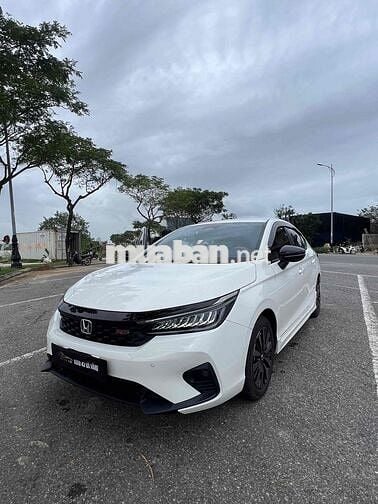 Honda City 2023 1.5 i-VTEC - 14400 km