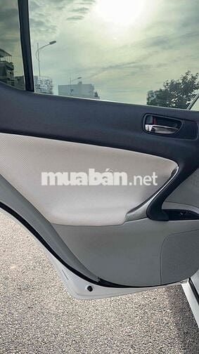 Lexus IS 2006 - 130000 km