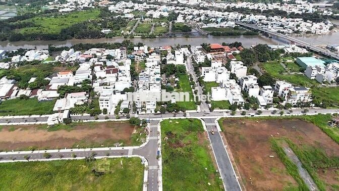 Trục đường 16m 5m x 19m 7 tỷ KDC Đào Sư Tích xây dựng cao tầng