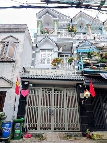 GẤP BÁN GIẢM SÂU, NHÀ 3 TẦNG, GIÁ 5.3TỶ, 4X13 ĐƯỜNG TRƯỚC NHÀ 6M THÔNG