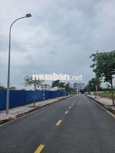 Trục đường 16m 5m x 19m 7 tỷ KDC Đào Sư Tích xây dựng cao tầng