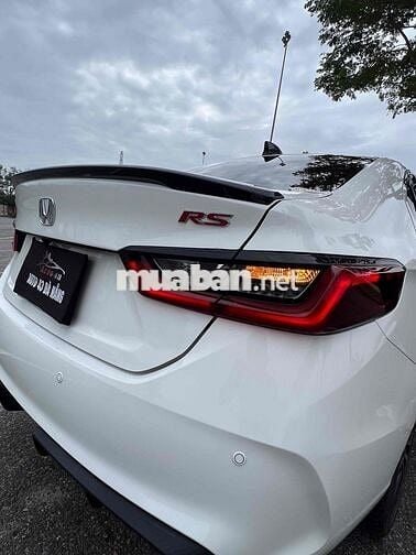 Honda City 2023 1.5 i-VTEC - 14400 km