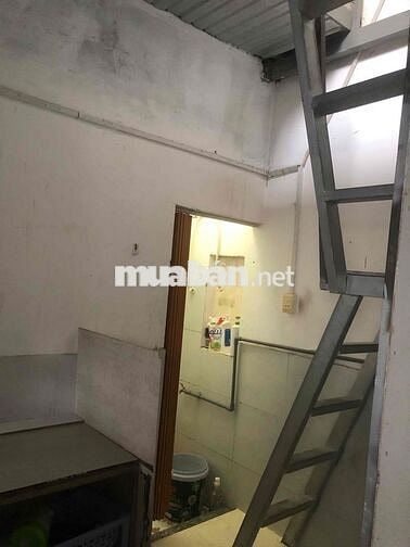 Nhà nguyên căn, phù hợp cho vợ chồng, sinh viên , học sinh, dt sd 50m2