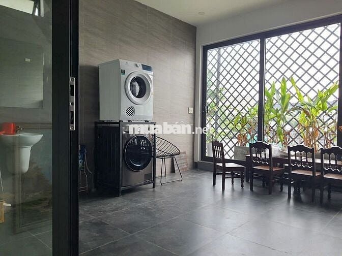 Cho thuê nhà 3 phòng ngủ, full máy sấy, lò nướng, máy rửa chén bát