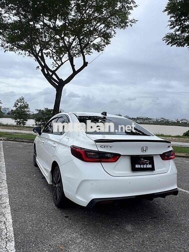 Honda City 2023 1.5 i-VTEC - 14400 km