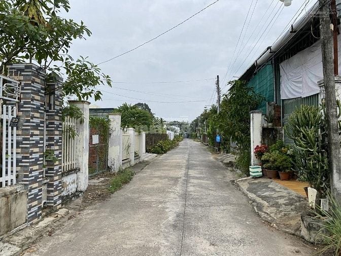 150m2 giá 610 triệu gần KCN Trảng Bàng, xung quanh dân cư đông đúc sổ 