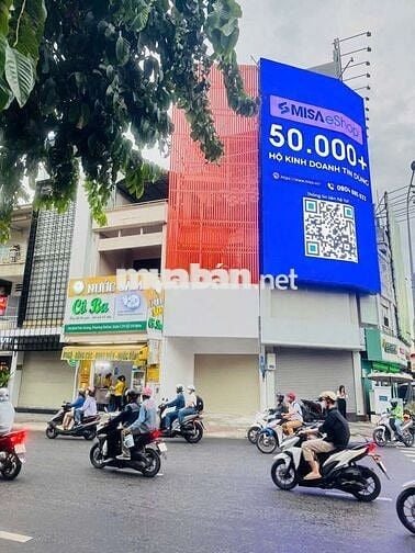 Nhà MT Q1. 4.5x17m 4 tầng, giá có 49tr