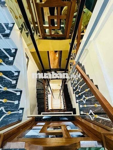 🎈.LÔ GÓC HAI BÀ TRƯNG - THANG MÁY - GẦN PHỐ - Ô TÔ NHỎ VÀO NHÀ