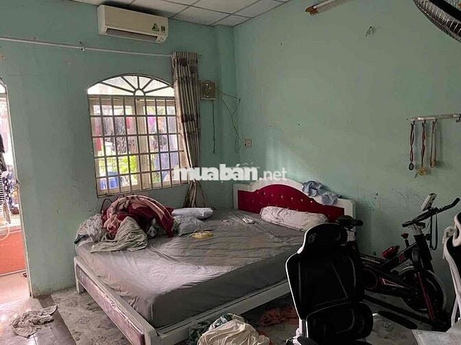 NHÀ 4x12 ĐÚC 1 LẦU - KẸT TIỀN BÁN GẤP