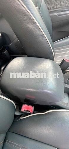 Toyota Innova 2012 E - 95000 km