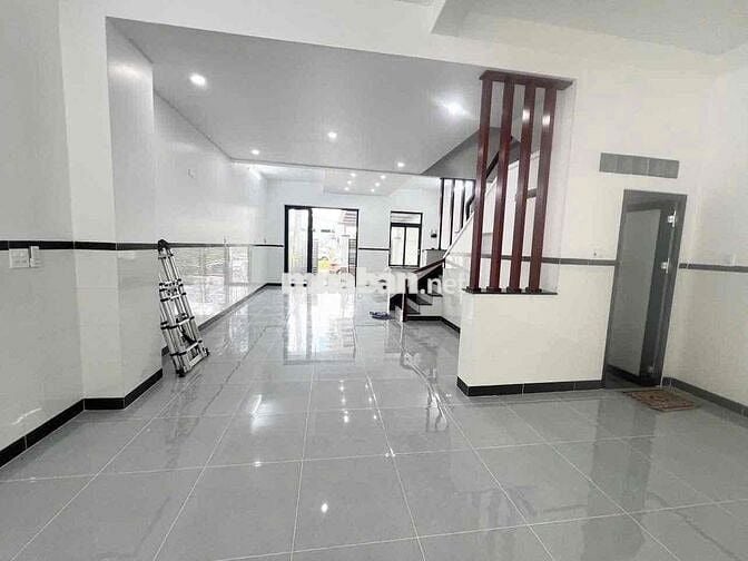 🌻CHO THUÊ NHÀ TRỆT LỬNG LẦU KDC NAM LONG SAU LƯNG MIÍTUBISHI