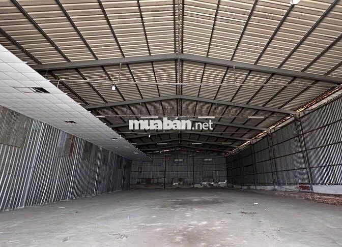 Kho diện tích 275m2 ở Đường Trần Trọng Cung cần cho thuê gấp