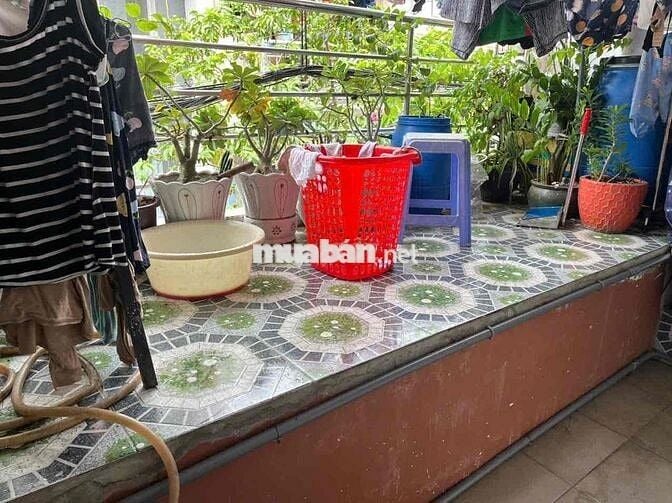 NHÀ 4x12 ĐÚC 1 LẦU - KẸT TIỀN BÁN GẤP