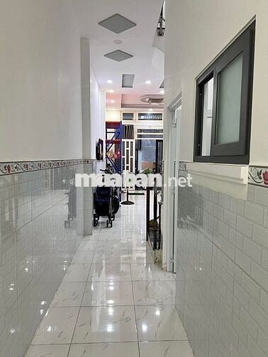 Bán Nhà, 4M X 15M, Hẻm Xe Hơi, Trịnh Đình Trọng, Tân Phú Giáp Tân Bình