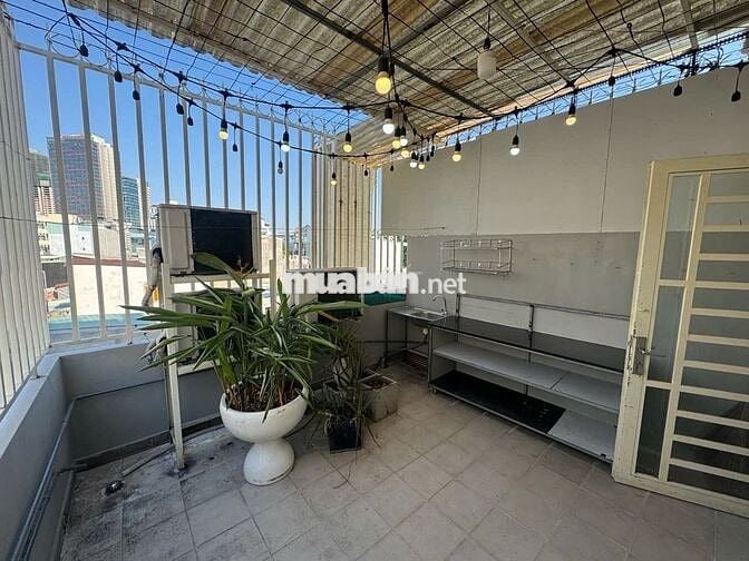 Cho thuê CHDV, ngay Nguyễn trãi full nội thất, Thang máy.