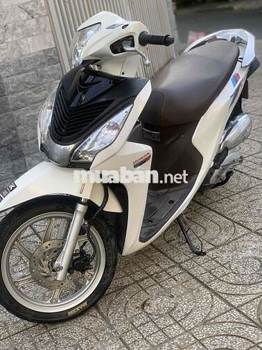 Honda Vision 2016 màu Trắng