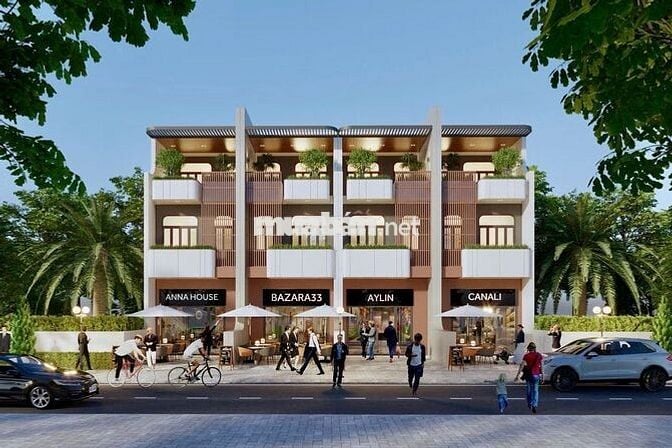 Bán nhà đẹp 2 lầu công năng rộng rãi, vị trí trung tâm Bến Lức