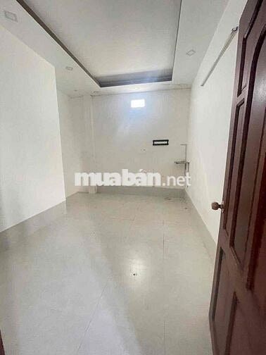 Nhà sân vườn 12x25m Cái Răng - 4 phòng ngủ