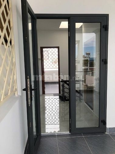 Nhà Đẹp Dọn Vào Ở Liền,Khu Buôn Bán,Thuận tiện đi lại các quận