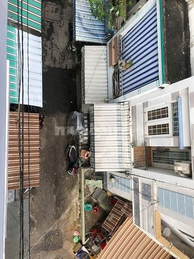 Nhà Đẹp Dọn Vào Ở Liền,Khu Buôn Bán,Thuận tiện đi lại các quận